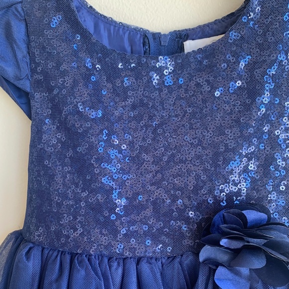 4 ever Free Deep Blue Tulle Dress with Sequins and Bow detail SIZE 4 NWT - Picture 4 of 7